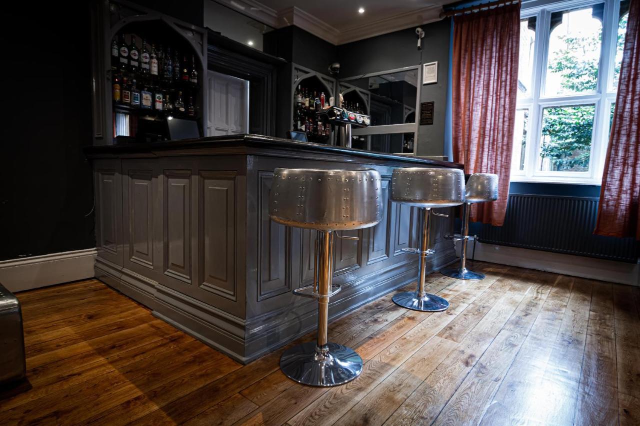 Brownsover Hall 3*