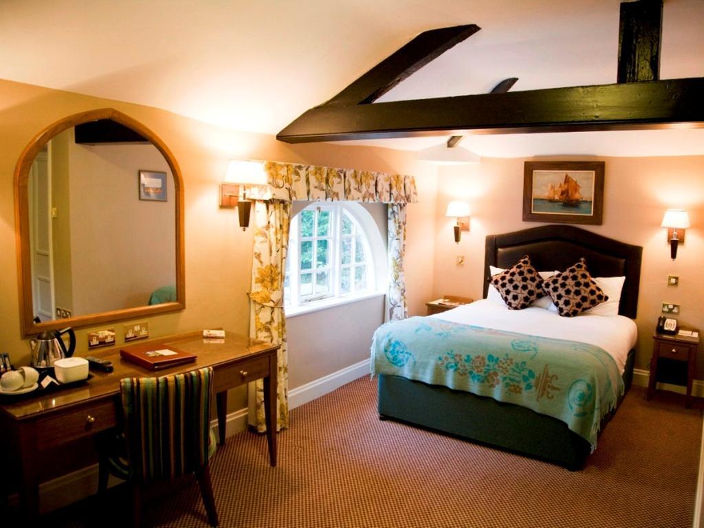 Brownsover Hall 3*